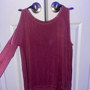 American eagle too with cut shoulder holes